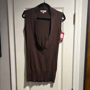 NWT 2001 xhilaration Deep V 100% Cotton Sleeveless Pullover
